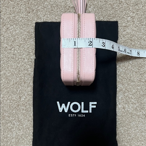 WOLF Small Travel Jewelry Zi Case Blush Quilted - Picture 3 of 8